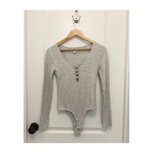 Grey bodysuit long sleeve